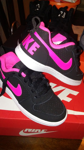 Shoe Store «WSS», reviews and photos, 104 W Foothill Blvd, Rialto, CA 92376, USA