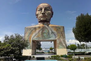 Monumento Cabeza de Juárez image
