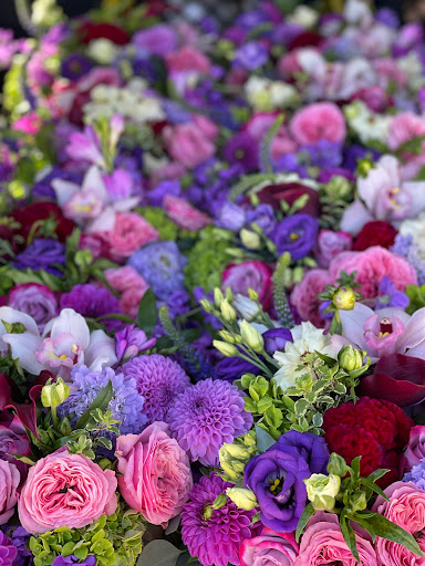 Florist «Halls of Tara Florist», reviews and photos, 2051 Centre St, West Roxbury, MA 02132, USA