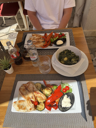 http://eatme.com.hr/