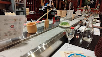 Atmosphère du Restaurant de sushis Le Sushi Boat à Carcassonne - n°3