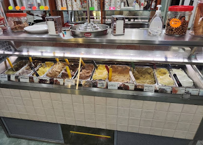 Gelateria Artigianale Dolce Gelo di Bartolini Sara Via di Torrevecchia, 242, 00168 Roma RM, Italia