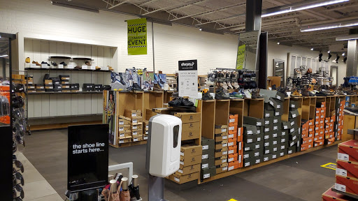 Shoe Store «DSW Designer Shoe Warehouse», reviews and photos, 8236 MN-7, St Louis Park, MN 55426, USA