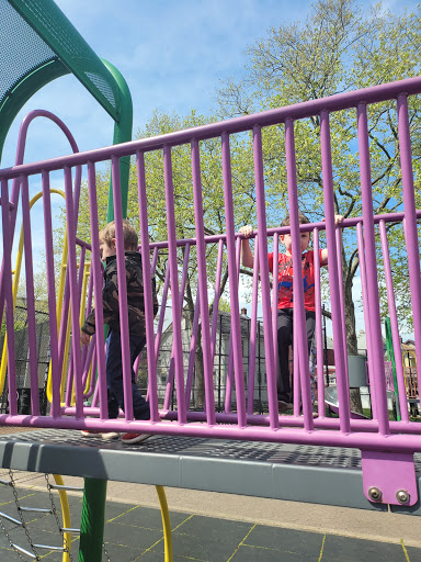 Park «Admiral Park», reviews and photos, 42-25 Little Neck Pkwy, Little Neck, NY 11363, USA