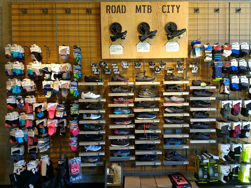 Camping Store «REI», reviews and photos, 2450 Charleston Rd, Mountain View, CA 94043, USA