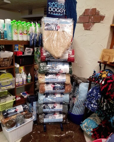 Pet Supply Store «Alpha-Dog Pet Centers, L.L.C.», reviews and photos, 46370 Middle Ridge Rd, Amherst, OH 44001, USA