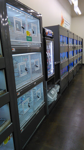 Pet Supply Store «Pet Supplies Plus», reviews and photos, 2801 Wade Hampton Blvd #100, Taylors, SC 29687, USA