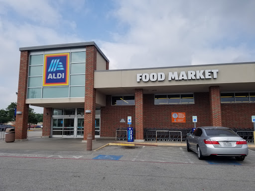 Supermarket «ALDI», reviews and photos, 1518 W Buckingham Rd, Garland, TX 75042, USA