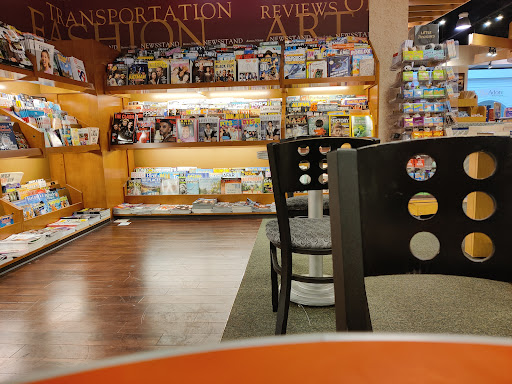 Book Store «Barnes & Noble», reviews and photos, 1260 Oviedo Marketplace Blvd, Oviedo, FL 32765, USA