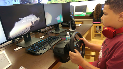 Computer Store «Microsoft Store - International Plaza», reviews and photos, 2223 N Westshore Blvd, Tampa, FL 33607, USA