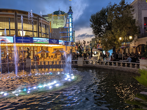 Shopping Mall «The Grove», reviews and photos, 189 The Grove Dr, Los Angeles, CA 90036, USA