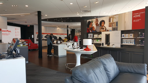 Cell Phone Store «Verizon», reviews and photos, 130 NY-303, West Nyack, NY 10994, USA