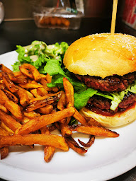 Photo n°11 de La Golotte ,Crêperie ,Grill ,Burgers à Montfort-sur-Meu ()