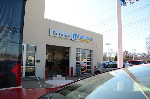 Chrysler Dealer «Louisville Chrysler Dodge Jeep Ram», reviews and photos, 5311 Dixie Hwy, Louisville, KY 40216, USA