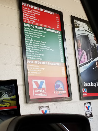 Oil Change Service «Valvoline Instant Oil Change», reviews and photos, 1408 N Green St, Henderson, KY 42420, USA