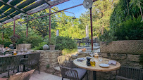 Atmosphère du Restaurant Auberge des Carrières Luberon à Taillades - n°1