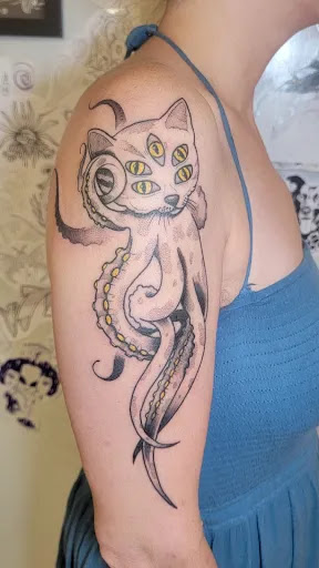 Explore heart break tattoo ideas, creative tattoo ideas in Carbondale, available at Bonedale Tattoo