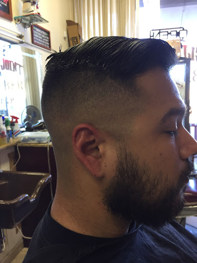 Barber Shop «Clip Joint Barber Shop & Salon», reviews and photos, 2436 S Western Ave, San Pedro, CA 90732, USA