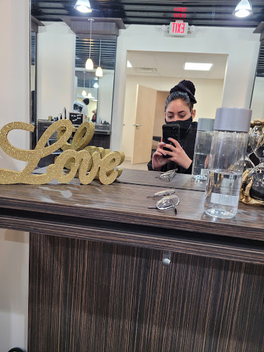 Hair Salon «Lunatic Fringe Salon Sharonville», reviews and photos, 11051 Reading Rd, Sharonville, OH 45241, USA