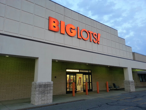  «Big Lots», reviews and photos, 15177 Pearl Rd, Strongsville, OH 44136, USA