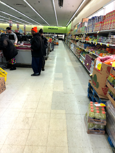 Grocery Store «Family Fair Food Center», reviews and photos, 700 Chene St, Detroit, MI 48207, USA