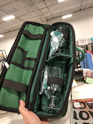 Thrift Store «The Salvation Army Family Store & Donation Center», reviews and photos