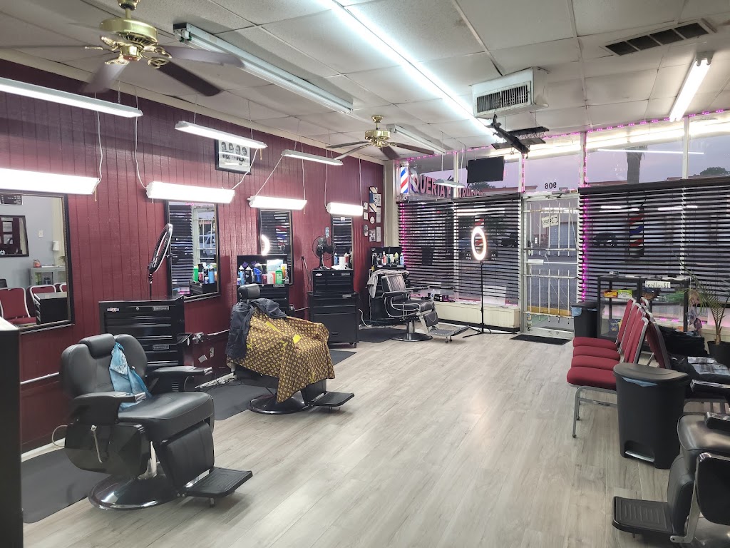 Razor Rome's Barbershop 77489