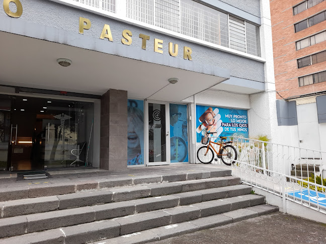 Opiniones de Centro Médico Pasteur en Quito - Médico