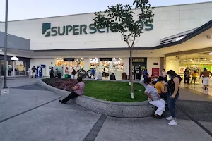 El Encuentro San Marcos Mall image