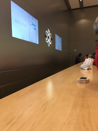 Computer Store «Apple Ridge Hill», reviews and photos, 143 Market Street, Yonkers, NY 10710, USA