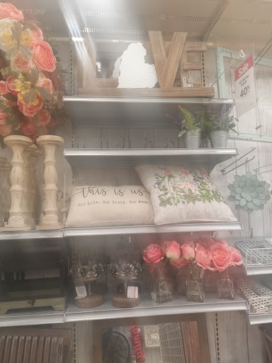 Craft Store «Michaels», reviews and photos, 180 S Mannheim Rd, Hillside, IL 60162, USA