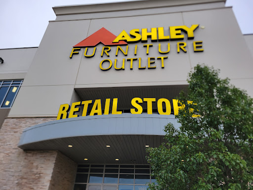 Furniture Store «Ashley HomeStore», reviews and photos, 1045 Crossroads Pkwy, Romeoville, IL 60446, USA