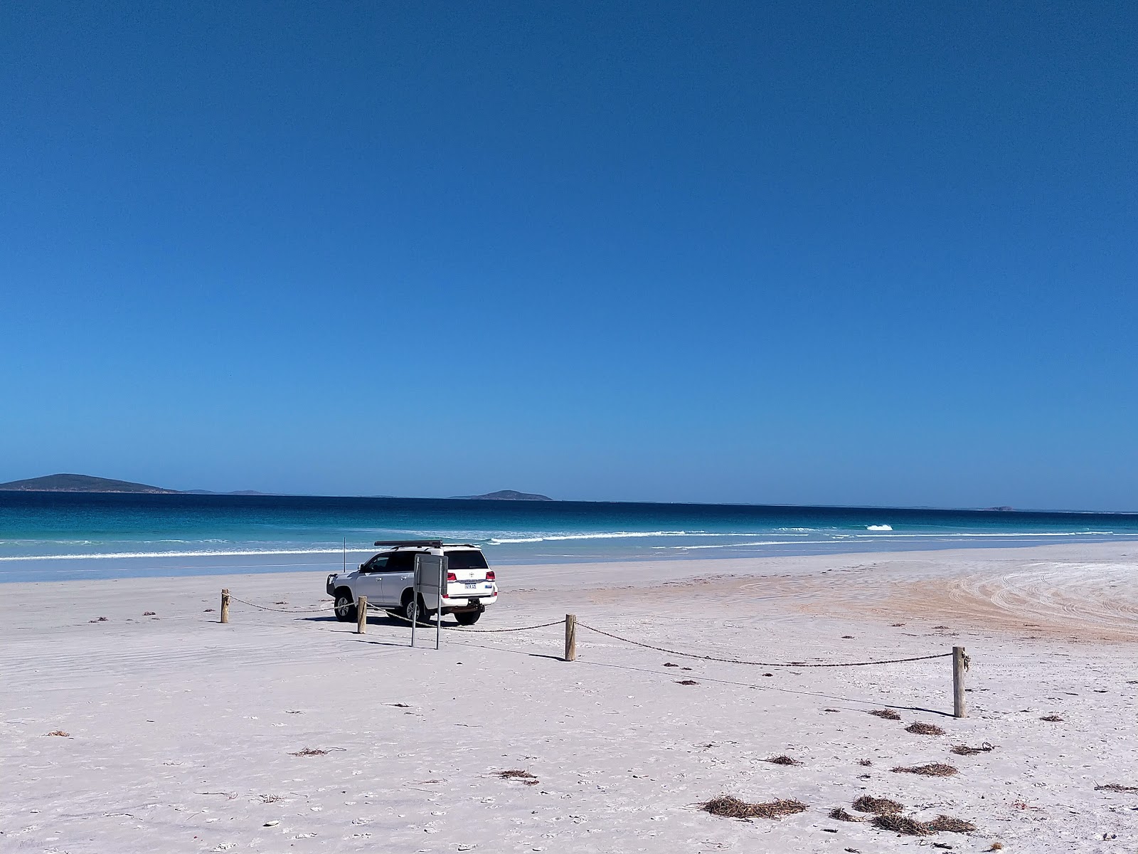 Foto de Cape Le Grand Beach - lugar popular entre os apreciadores de relaxamento