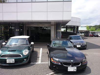 Murauchi BMW 八王子本店 新車ショールーム／BMW Premium Selection