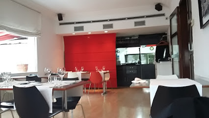 Genial Restaurant - Avinguda de Navarra, 1, 25006 Lleida, Spain