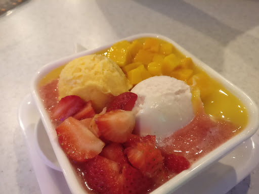 Dessert Shop «Honey Dessert Of Chicago», reviews and photos, 2229 S Wentworth Ave, Chicago, IL 60616, USA