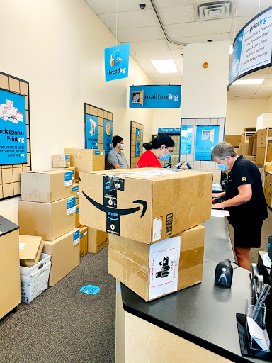 Shipping and Mailing Service «The UPS Store», reviews and photos, 2417 Jericho Turnpike, Garden City Park, NY 11040, USA