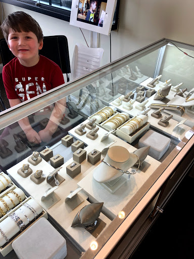 Jeweler «The Gem Jewelry Repair & Sales», reviews and photos, 4707 Jonestown Rd, Harrisburg, PA 17109, USA