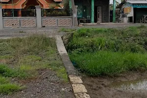 Balai Desa gempol kurung image