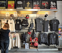 FC St. Pauli fan shop 2 photo