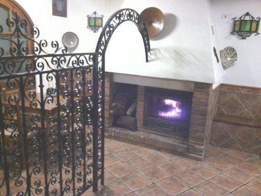 Información y opiniones sobre Mesón Frasco Ramón de Cádiar