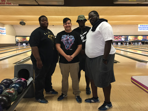 Bowling Alley «Lawn Lanes», reviews and photos, 6750 S Pulaski Rd, Chicago, IL 60629, USA