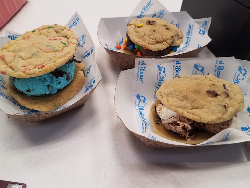 The Baked Bear, 256 North University Drive, Farmington, UT 84025, USA, 