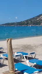 Photo n°14 de La petite voile rouge sagone à Vico ()