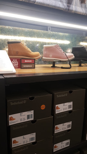 Shoe Store «Timberland Factory Store», reviews and photos, 651 Kapkowski Rd #2034, Elizabeth, NJ 07201, USA