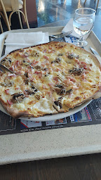 Photo n°12 de Carrefour Cafétéria à Longeville-lès-Saint-Avold ()