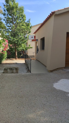 Distributeur de Billets à Bormes-les-Mimosas
