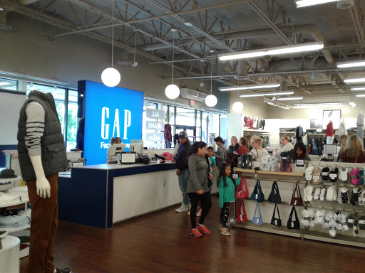 Clothing Store «Gap», reviews and photos, 6699 N Landmark Dr, Park City, UT 84098, USA