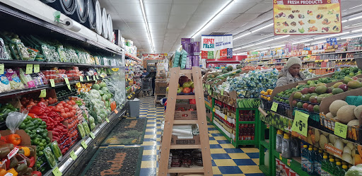 Grocery Store «C-Town Supermarkets», reviews and photos, 120 Clinton Ave, Newark, NJ 07114, USA