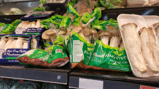 Asian Grocery Store «Park To Shop Supermarket», reviews and photos, 8641 N Telegraph Rd, Dearborn Heights, MI 48127, USA